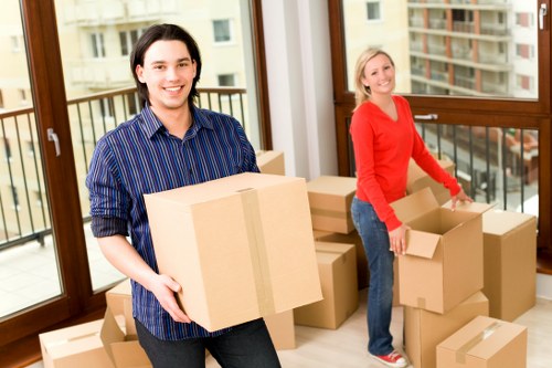 Moving support for flats and apartments in Hackney